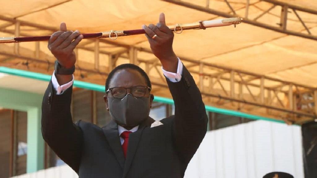 Malawi President Warns Cabinet Against Corruption